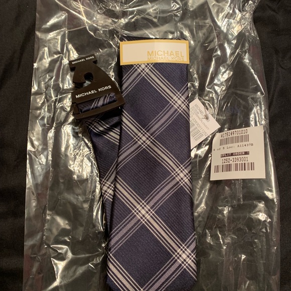 Michael Kors tie - Picture 2 of 4